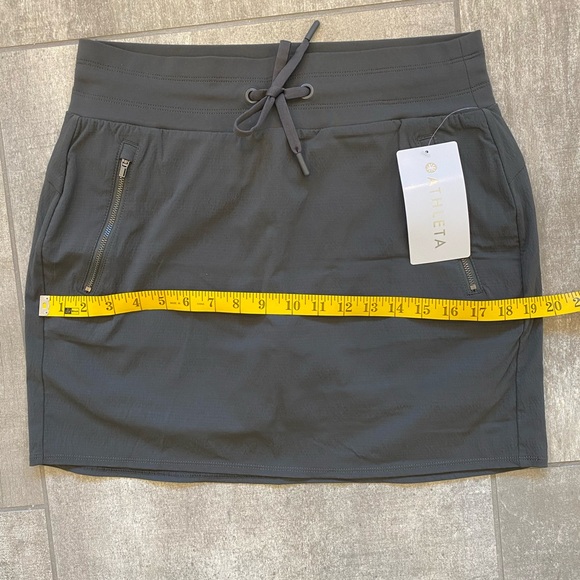 Athleta Trekkie North Skort - Charcoal - Picture 12 of 12